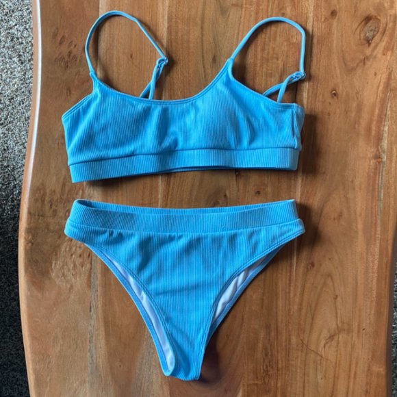 Shein bikini - Picture 1 of 4